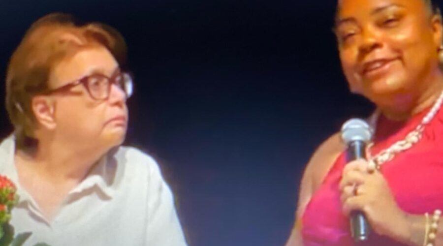 Quarta Conferência Municipal de Cultura. Palestra Magna com a Prefeita Maria Margarida Martins Salomão, Secretária Nacional dos Comitês de Cultura do Ministério da Cultura Roberta Martins, Diretora Geral da Fundação Cultural Alfredo Ferreira Lage - FUNALFA - Giane Elisa Sales de Almeida, Presidenta do Conselho Municipal de Cultura Fernanda Amaral de Almeida e Vereadora Laiz Perrut Marendino. Teatro Municipal Paschoal Carlos Magno, Rua Gilberto de Alencar, Número 01, CEP 36.015-470, Bairro Centro, Juiz de Fora, Minas Gerais/MG, Brasil. Registro de Capoeira Mestre Polêmico - Professor João Couto Teixeira. IMG_9030. 9,34 GB. 19h00. Quarta-feira, 20 de Setembro de 2023. HD 1080p. Universidade Livre de Estudos Culturais da Capoeira - Universidade da Capoeira - UNICAPOEIRA, Instituto de Educação Socioambiental - IESAMBI, Associação de Capoeira - ASCA e Grupo de Capoeira MEIA LUA - Fundado Terça-feira, 29 de Maio de 1962. Seja membro deste canal e ganhe benefícios: https://www.youtube.com/channel/UCE6HrA5Y_VZ4-hgw8FG13aw/join