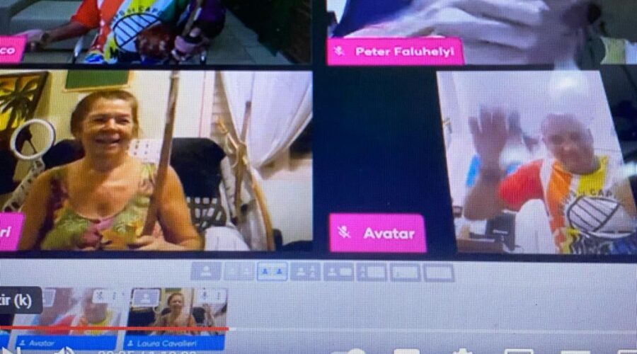 Orquestra Harmônica de Berimbaus. Mestr@s Mandingueiro - Peter Faluhelyi, Avatar - Giovanni Diomedson de Andrade e Laura Cavalieri Bisio. Angola, Amazonas, Iúnas Verdadeira e Mandingueira, Banguela, Cavalaria, Idalina, Santa Maria, São Bento Pequeno e Maculelê. Sala de Entrar, Tigüéra 360, Juiz de Fora, Minas Gerais/MG, Brasil. Registro de Capoeira Mestre Polêmico - Professor João Couto Teixeira. IMG_9132. 9,02 GB. 19h30. Quinta-feira, 19 de Outubro de 2023. HD 1080p. Universidade Livre de Estudos Culturais da Capoeira - Universidade da Capoeira - UNICAPOEIRA, Instituto de Educação Socioambiental - IESAMBI, Associação de Capoeira - ASCA e Grupo de Capoeira MEIA LUA - Fundado Terça-feira, 29 de Maio de 1962. Orquestra Harmônica de Berimbaus. Berimbaus - Toques e Cantos com Diferentes Afinações, Simples e Dobrados, segundo ensinamentos dos Mestres Marco Aurélio de Moraes Barros (in Memoriam) e Reynaldo Teixeira Alves, do Grupo MEIA LUA, adaptados por Mestre Polêmico.