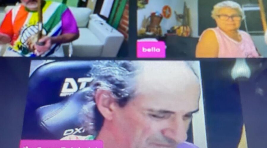 Orquestra Harmônica de Berimbaus. Mestr@s Bella - Maria Isabel Melotti Xible e Mandingueiro - Peter Faluhelyi. Escaneando Semba, Banguela, São Bento Grande, Santa Maria, São Bento Pequeno, Cavalaria, Banguela Novamente e Angola. Sala de Entrar, Tigüéra 360, Juiz de Fora, Minas Gerais/MG, Brasil. Registro de Capoeira Mestre Polêmico - Professor João Couto Teixeira. IMG_8972. 6,84 GB. 20h42. Segunda-feira, 04 de Setembro de 2023. HD 1080p. Universidade Livre de Estudos Culturais da Capoeira - Universidade da Capoeira - UNICAPOEIRA, Instituto de Educação Socioambiental - IESAMBI, Associação de Capoeira - ASCA e Grupo de Capoeira MEIA LUA - Fundado Terça-feira, 29 de Maio de 1962. Seja membro deste canal e ganhe benefícios: https://www.youtube.com/channel/UCE6HrA5Y_VZ4-hgw8FG13aw/join