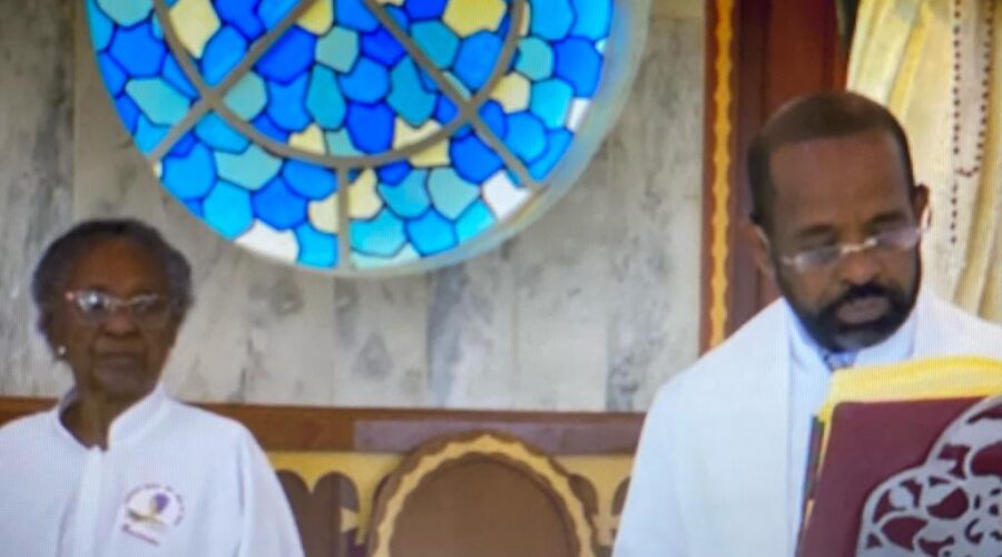 Celebração Eucarística. Padre Luiz Carlos Vitório. Ministra Extraordinária da Sagrada Comunhão Maria Inês. Acolhida Adélia Fernandes. Leitura Graça. Salmo 147 - Glorifica o Senhor, Jerusalém - Mestre Polêmico. Igreja Nossa Senhora Mãe de Deus, Bairro Nossa Senhora de Lourdes, Juiz de Fora, Minas Gerais/MG, Brasil. Registro de Capoeira Mestre Polêmico - Professor João Couto Teixeira. IMG_9214. 4,26 GB. 07h0. Sexta-feira, 03 de Novembro de 2023. HD 1080p. Universidade Livre de Estudos Culturais da Capoeira - Universidade da Capoeira - UNICAPOEIRA, Instituto de Educação Socioambiental - IESAMBI, Associação de Capoeira - ASCA e Grupo de Capoeira MEIA LUA - Fundado Terça-feira, 29 de Maio de 1962. Seja membro deste canal e ganhe benefícios: https://www.youtube.com/channel/UCE6HrA5Y_VZ4-hgw8FG13aw/join