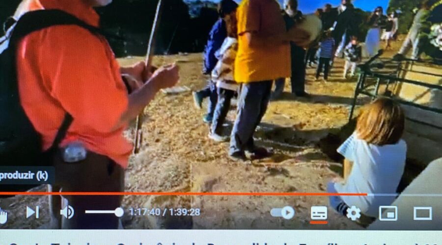 Célia Couto Teixeira - Cerimônia de Despedida da Família e Amigos à Mulher Responsável por mais que Orientar nossa Existência, possibilitar que ela Ocorresse. Cemitério Parque da Saudade, Bairro Vale dos Bandeirantes, Juiz de Fora, Minas Gerais/MG, Brasil. Registro de um de seus 17 Descendentes Diretos, Capoeira Mestre Polêmico - Professor João Couto Teixeira. 11,29 GB. 15h22. Terça-feira, 26 de Julho de 2022. HD 1080p. 02 Enterro. Universidade Livre de Estudos Culturais da Capoeira - Universidade da Capoeira - UNICAPOEIRA, Instituto de Educação Socioambiental - IESAMBI, Associação de Capoeira - ASCA e Grupo de Capoeira MEIA LUA - Fundado Terça-feira, 29 de Maio de 1962. Seja membro deste canal e ganhe benefícios: https://www.youtube.com/channel/UCE6HrA5Y_VZ4-hgw8FG13aw/join