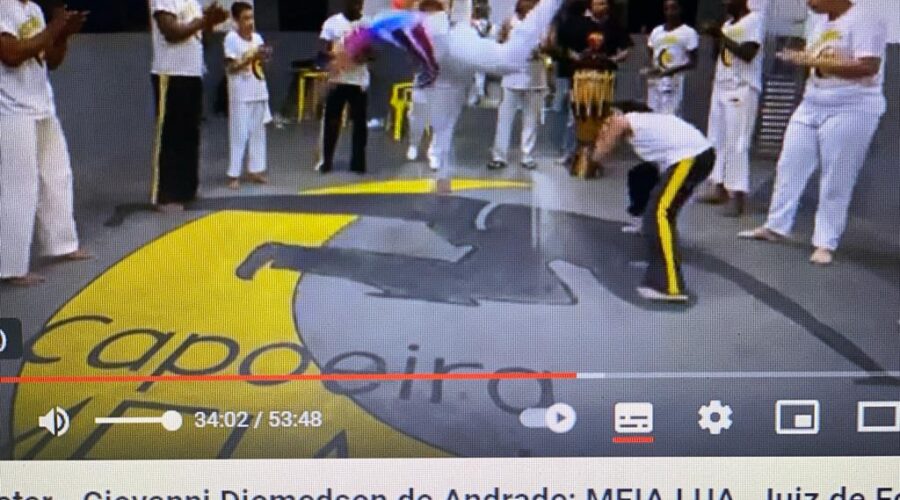 Mestre Avatar - Giovanni Diomedson de Andrade: Entrega de Cordel Branco e Verde. Capoeira MEIA LUA. Feriado 20 Novembro. Rua Porfírio Barbosa de Albuquerque, 316, CEP 36.033-010, Bairro Teixeiras, Juiz de Fora, Minas Gerais/MG, Brasil. Registro de Capoeira Mestre Polêmico - Professor João Couto Teixeira. IMG_9200. 6,11 GB. 18h52. Segunda-feira, 30 de Outubro de 2023.