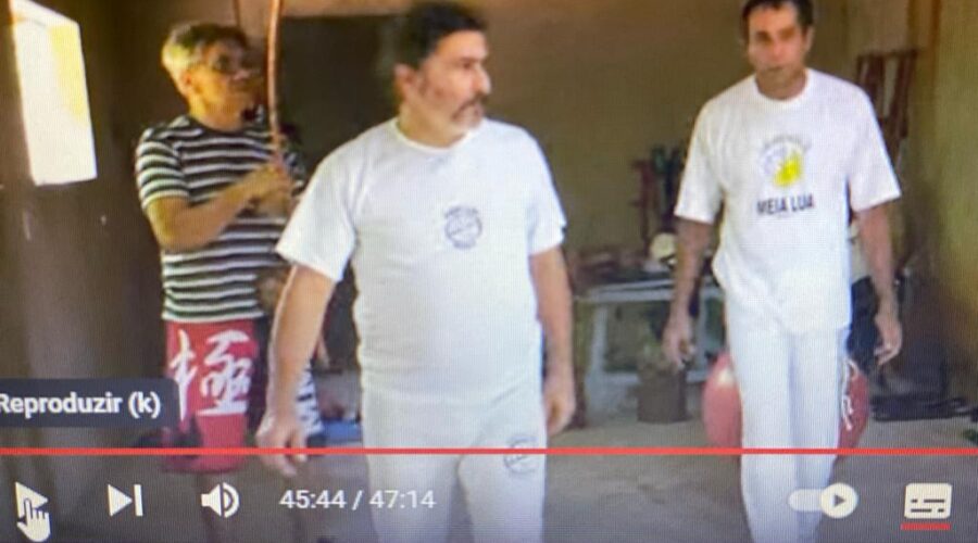 Mestres Dom Ivan Zacarias Gobbo, Clodoaldo Alberico Galindo de Moraes e Bom Menino - Aluizio de Melo Cavalcanti Júnior. Lago Oeste, Sobradinho II, Distrito Federal/DF, Brasil. Registro de Capoeira Mestre Polêmico - Professor João Couto Teixeira. IMG_5098. 5,35 GB. 09h01. Quarta-feira, 30 de Setembro de 2015. HD 1080p. Universidade Livre de Estudos Culturais da Capoeira - Universidade da Capoeira - UNICAPOEIRA, Instituto de Educação Socioambiental - IESAMBI, Associação de Capoeira - ASCA e Grupo de Capoeira MEIA LUA - Fundado Terça-feira, 29 de Maio de 1962. Seja membro deste canal e ganhe benefícios: https://www.youtube.com/channel/UCE6HrA5Y_VZ4-hgw8FG13aw/join