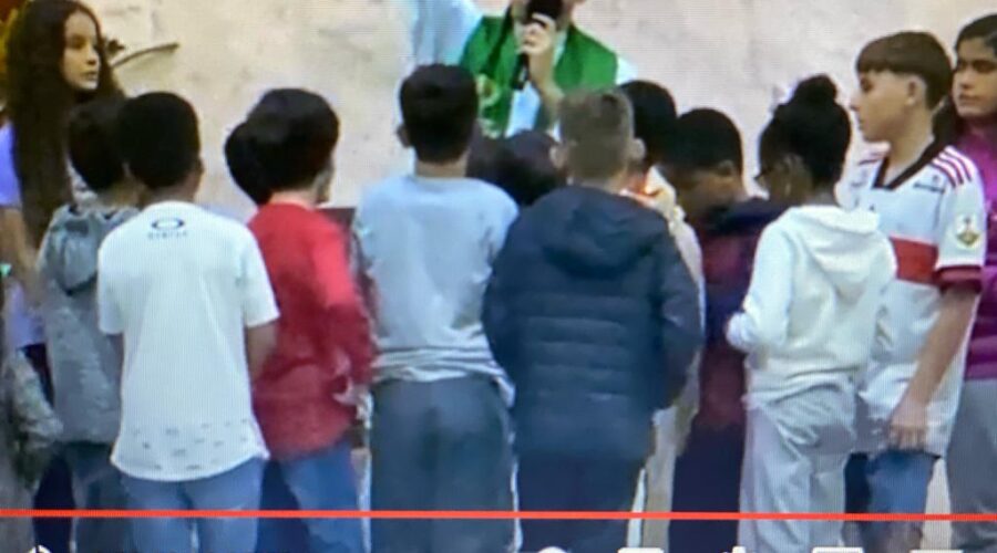 Missa. Padre Pierre Mauricio de Almeida Catarino. Semana de Espiritualidade. Santuário do Sagrado Coração de Jesus, Juiz de Fora. IMG_3015. 8,91 GB. 16h46. 30Set23.