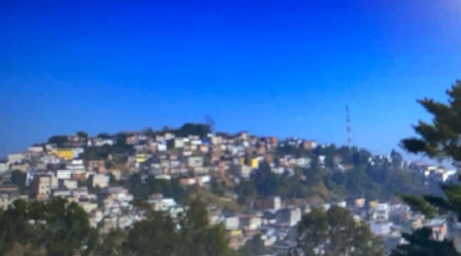 Nuvem Baixa, no Giro da Nave Terra para o Lado Iluminado pelo Nosso Sol no Multiverso. Sacada Dorsal, Tigüéra 360, Juiz de Fora, Minas Gerais/MG, Brasil. Registro de Capoeira Mestre Polêmico - Professor João Couto Teixeira. IMG_8921. 12,34 GB. 07h10. Terça-feira, 22 de Agosto de 2023. HD 1080p. Universidade Livre de Estudos Culturais da Capoeira - Universidade da Capoeira - UNICAPOEIRA, Instituto de Educação Socioambiental - IESAMBI, Associação de Capoeira - ASCA e Grupo de Capoeira MEIA LUA - Fundado Terça-feira, 29 de Maio de 1962. Seja membro deste canal e ganhe benefícios: https://www.youtube.com/channel/UCE6HrA5Y_VZ4-hgw8FG13aw/join