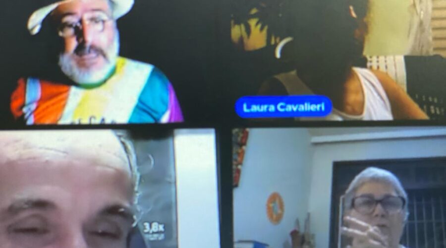 Reunião: Instituto de Educação Socioambiental - IESAMBI e Universidade Livre de Estudos Culturais da Capoeira - Universidade da Capoeira - UNICAPOEIRA. Mestr@s Laura Cavalieri Bisio, Bella - Maria Isabel Melotti Xible e Mandingueiro - Peter Faluhelyi. Quarto de Dentro, São Lourenço D'Oeste, Santa Catarina/SC, Brasil. Registro de Capoeira Mestre Polêmico - Professor João Couto Teixeira. IMG_6671. 15,3 GB. 19h30. Quinta-feira, 14 de Dezembro de 2023. MP4. Universidade Livre de Estudos Culturais da Capoeira - Universidade da Capoeira - UNICAPOEIRA, Instituto de Educação Socioambiental - IESAMBI, Associação de Capoeira - ASCA e Grupo de Capoeira MEIA LUA - Fundado Terça-feira, 29 de Maio de 1962. Orquestra Harmônica de Berimbaus. Seja membro deste canal e ganhe benefícios: https://www.youtube.com/channel/UCE6HrA5Y_VZ4-hgw8FG13aw/join