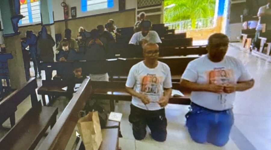 Terço dos Homens em Família. Claudio. Igreja Nossa Senhora Mãe de Deus, Bairro Nossa Senhora de Lourdes, Juiz de Fora, Minas Gerais/MG, Brasil. Registro de Capoeira Mestre Polêmico - Professor João Couto Teixeira. IMG_7758. 3.95 GB. 09h15. Domingo, 08 de Janeiro de 2023. Universidade Livre de Estudos Culturais da Capoeira - Universidade da Capoeira - UNICAPOEIRA, Instituto de Educação Socioambiental - IESAMBI, Associação de Capoeira - ASCA e Grupo de Capoeira MEIA LUA - Fundado Terça-feira, 29 de Maio de 1962. Seja membro deste canal e ganhe benefícios: https://www.youtube.com/channel/UCE6HrA5Y_VZ4-hgw8FG13aw/join