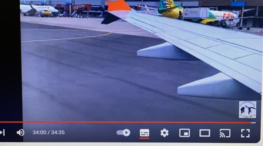 Voo Rio de Janeiro - Curitiba. Decolagem e Aterrissagem. RJ/PR, Brasil. Registro de Capoeira Mestre Polêmico - Professor João Couto Teixeira. IMG_5658/9/60. 4,96 GB. Domingo, 03 de Dezembro de 2023. MP4. Universidade Livre de Estudos Culturais da Capoeira - Universidade da Capoeira - UNICAPOEIRA, Instituto de Educação Socioambiental - IESAMBI, Associação de Capoeira - ASCA e Grupo de Capoeira MEIA LUA - Fundado na Terça-feira, 29 de Maio de 1962. Seja membro deste canal e ganhe benefícios: https://www.youtube.com/channel/UCE6HrA5Y_VZ4-hgw8FG13aw/join