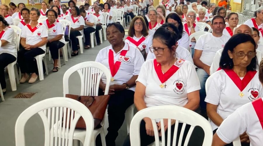 Apóstol@s da Oração ao Sagrado Coração: Um Dia com Jesus. Forania Nossa Senhora Mãe de Deus. Paróquia Santo Antônio do Paraibuna. Padre José Maurício de Paula. Palestrantes Diácono Manoel Júnior, José Antônio, Professor Rogério Vieira Crivellari, Movimento Eucarístico Jovem - MEJ. Celebração Eucarística - Paróquia Nossa Senhora do Perpétuo Socorro - Padre José Maurício Araújo. Ministr@s Extraordinári@s da Sagrada Comunhão, Diácono e Acólitos. Secretária Arquidiocesana Iracema, Lider Isis Emília S. Reis, Coordenadoras Selma e Sandra. Escola Municipal Professora Edith Merhey, Rua Manoel Ribeiro de Almeida, Número 182, Bairro Santo Antônio, Juiz de Fora, Minas Gerais/MG, Brasil. Registro de Capoeira Mestre Polêmico - Professor João Couto Teixeira. IMG_0777. 6,08 GB. 06h53. Sexta-feira, 23 de Fevereiro de 2024. HD 1080p. Universidade Livre de Estudos Culturais da Capoeira - Universidade da Capoeira - UNICAPOEIRA, Instituto de Educação Socioambiental - IESAMBI, Associação de Capoeira - ASCA e Grupo de Capoeira MEIA LUA - Fundado Terça-feira, 29 de Maio de 1962. Seja membro deste canal e ganhe benefícios: https://www.youtube.com/channel/UCE6HrA5Y_VZ4-hgw8FG13aw/join