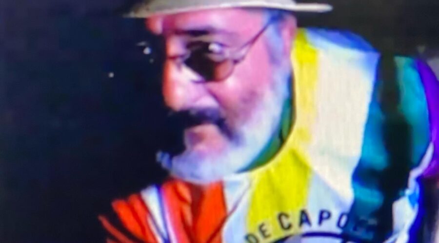 Berimbau Solo. Revisão de Toques. Mestre Polêmico. Quarto de Dentro, São Lourenço do Oeste, Santa Catarina/SC, Brasil. Registro de Capoeira Mestre Polêmico - Professor João Couto Teixeira. IMG_6720. 3,31 GB. 19h38. Segunda-feira, 04 de Dezembro de 2023. MOV. HD 1080p. Universidade Livre de Estudos Culturais da Capoeira - Universidade da Capoeira - UNICAPOEIRA, Instituto de Educação Socioambiental - IESAMBI, Associação de Capoeira - ASCA e Grupo de Capoeira MEIA LUA - Fundado Terça-feira, 29 de Maio de 1962. Orquestra Harmônica de Berimbaus. Seja membro deste canal e ganhe benefícios: https://www.youtube.com/channel/UCE6HrA5Y_VZ4-hgw8FG13aw/join