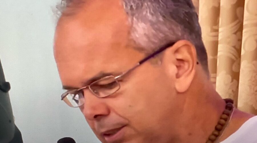 Celebração Eucarística: Padre Luiz Carlos Vitório. Diácono Márcio Rosa dos Santos. Ministra Extraordinária da Sagrada Comunhão Marlí. Acolhida Ministro Extraordinário da Sagrada Comunhão Eduardo Bôscaro. Primeira Leitura Valéria. Salmo 50 - Criai em Mim um Coração que Seja Puro - Mestre Polêmico. Segunda Leitura Coordenador Cláudio. Preces da Comunidade Ministro Extraordinário da Sagrada Comunhão Amaro Azevedo. Igreja Nossa Senhora Mãe de Deus, Bairro Nossa Senhora de Lourdes, Juiz de Fora, Minas Gerais/MG, Brasil. Registro de Capoeira Mestre Polêmico - Professor João Couto Teixeira. IMG_9395. 8,49 GB. 08h00. Domingo, 17 de Março de 2024. HD 1080p. MOV. Universidade Livre de Estudos Culturais da Capoeira - Universidade da Capoeira - UNICAPOEIRA, Instituto de Educação Socioambiental - IESAMBI, Associação de Capoeira - ASCA e Grupo de Capoeira MEIA LUA - Fundado Terça-feira, 29 de Maio de 1962. Seja membro deste canal e ganhe benefícios: https://www.youtube.com/channel/UCE6HrA5Y_VZ4-hgw8FG13aw/join