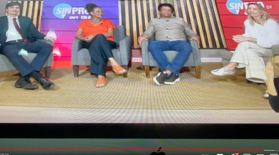 Sindicato dos Professores do Distrito Federal - SINPRODF: Ação sobre Retroativos ao Ajuste de 2015. Sala de Entrar, Tigüéra 360, Juiz de Fora, Minas Gerais/MG, Brasil. Registro de Capoeira Mestre Polêmico - Professor João Couto Teixeira. IMG_9389. 2,08 GB. 19h44. Quinta-feira, 14 de Março de 2024. HD 1080p. Universidade Livre de Estudos Culturais da Capoeira - Universidade da Capoeira - UNICAPOEIRA, Instituto de Educação Socioambiental - IESAMBI, Associação de Capoeira - ASCA e Grupo de Capoeira MEIA LUA - Fundado Terça-feira, 29 de Maio de 1962. Seja membro deste canal e ganhe benefícios: https://www.youtube.com/channel/UCE6HrA5Y_VZ4-hgw8FG13aw/join