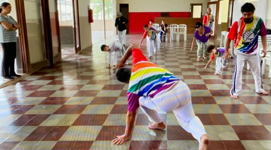 UNICAPOEIRA MEIA LUA: 62 Anos. Terceiro Treino. Mestres Polêmico, David Teixeira Irsigler e Graduado Abrahao Elias Hallack Neto. Sede Condomínio Tigüéra, Juiz de Fora, Minas Gerais/MG, Brasil. Registro de Capoeira Mestre Polêmico - Professor João Couto Teixeira. IMG_9420. 13,56 GB. 14h58. Sábado, 23 de Março de 2024. HD 1080p. MOV. Universidade Livre de Estudos Culturais da Capoeira - Universidade da Capoeira - UNICAPOEIRA, Instituto de Educação Socioambiental - IESAMBI, Associação de Capoeira - ASCA e Grupo de Capoeira MEIA LUA - Fundado Terça-feira, 29 de Maio de 1962. Orquestra Harmônica de Berimbaus. Seja membro deste canal e ganhe benefícios: https://www.youtube.com/channel/UCE6HrA5Y_VZ4-hgw8FG13aw/join