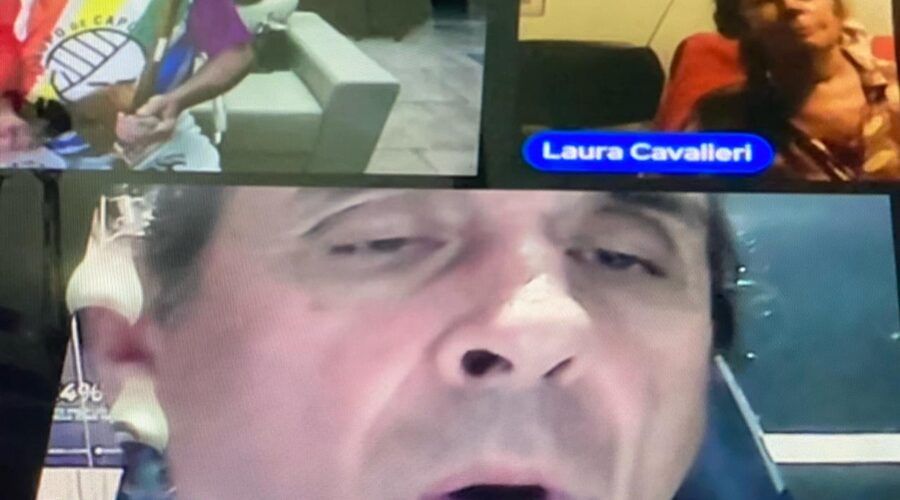 Cavalaria ao Avesso. Mestre@s Laura Cavalieri Bisio e Mandingueiro - Peter Faluhelyi. Sala de Entrar, Tigüéra 360, Juiz de Fora, Minas Gerais/MG, Brasil. Registro de Capoeira Mestre Polêmico - Professor João Couto Teixeira. IMG_9443. 4,53 GB. 19h32. Quinta-feira, 28 de Março de 2024. HD 1080p. MOV. Universidade Livre de Estudos Culturais da Capoeira - Universidade da Capoeira - UNICAPOEIRA, Instituto de Educação Socioambiental - IESAMBI, Associação de Capoeira - ASCA e Grupo de Capoeira MEIA LUA - Fundado Terça-feira, 29 de Maio de 1962. Orquestra Harmônica de Berimbaus. Seja membro deste canal e ganhe benefícios: https://www.youtube.com/channel/UCE6HrA5Y_VZ4-hgw8FG13aw/join