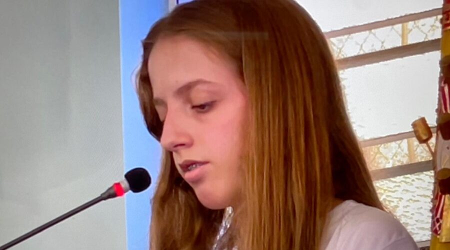 Celebração Eucarística: Após@s da Oração ao Sagrado Coração de Jesus. Padre Luiz Carlos Vitório. Ministra Extraordinária da Sagrada Comunhão Maria Angélica A. de Moraes Tavares. Acolhida e Preces da Comunidade Freitas F. Fonseca. Salmo 18 - Seu Som Ressoa e se Espalha em Toda a Terra - Mestre Polêmico. Igreja Nossa Senhora Mãe de Deus, Bairro Nossa Senhora de Lourdes, Juiz de Fora, Minas Gerais/MG, Brasil. Registro de Capoeira Mestre Polêmico - Professor Doutor João Couto Teixeira. IMG_9703. 4,44 GB. 15h00. Sexta-feira, 03 de Maio de 2024. HD 1080p. MOV. Universidade Livre de Estudos Culturais da Capoeira - Universidade da Capoeira - UNICAPOEIRA, Instituto de Educação Socioambiental - IESAMBI, Associação de Capoeira - ASCA e Grupo de Capoeira MEIA LUA - Fundado Terça-feira, 29 de Maio de 1962. Seja membro deste canal e ganhe benefícios: https://www.youtube.com/channel/UCE6HrA5Y_VZ4-hgw8FG13aw/join