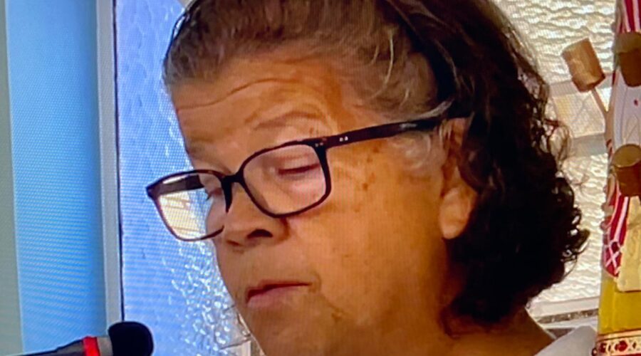 Celebração Eucarística e Coroação de Nossa Senhora de Fátima: Padre Luiz Carlos Vitório. Ministro Extraordinário da Sagrada Comunhão Amaro Azevedo. Acolhida e Preces da Comunidade Freitas Ferreira Fonseca. Salmo 46 - Por Entre Aclamações Deus se Elevou. O Senhor Subiu ao Toque das Trombetas - Mestre Polêmico. Pastoral da Música Ministro Extraordinário da Sagrada Comunhão Antônio Reis, Deusimar Silveira e Léo. Igreja Nossa Senhora Mãe de Deus, Bairro Nossa Senhora de Lourdes, Juiz de Fora, Minas Gerais/MG, Brasil. Registro de Capoeira Mestre Polêmico - Professor Doutor João Couto Teixeira. IMG_9723. 8,67 GB. 08h00. Domingo, 12 de Maio de 2024. HD 1080p. MOV. Universidade Livre de Estudos Culturais da Capoeira - Universidade da Capoeira - UNICAPOEIRA, Instituto de Educação Socioambiental - IESAMBI, Associação de Capoeira - ASCA e Grupo de Capoeira MEIA LUA - Fundado Terça-feira, 29 de Maio de 1962. Seja membro deste canal e ganhe benefícios: https://www.youtube.com/channel/UCE6HrA5Y_VZ4-hgw8FG13aw/join