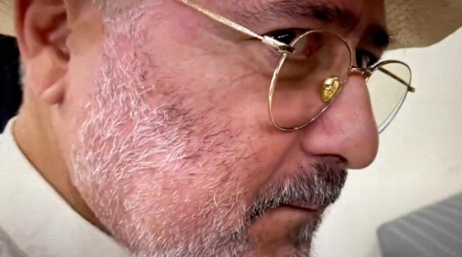 Outorga de Título: DOUTOR HONORIS CAUSA EM CAPOEIRA e Outras Modalidades de Artes Culturais - Faculdade Brasileira de Capelania da Ordem dos Capelães do Brasil - FEBRAICA. CEO Presidenta da Ordem dos Capelães do Brasil e da Capelania Inter-religiosa - Elizabeth Ferraz. Câmara Municipal, Avenida Antônio Piranga, Número 474, Bairro Centro, Diadema/SP, Brasil. Registro de Capoeira Mestre Polêmico - Professor Doutor João Couto Teixeira. IMG_9494. 1,91 GB. 17h09. Sábado, 13 de Abril de 2024. HD 1080p. MOV. Universidade Livre de Estudos Culturais da Capoeira - Universidade da Capoeira - UNICAPOEIRA, Instituto de Educação Socioambiental - IESAMBI, Associação de Capoeira - ASCA e Grupo de Capoeira MEIA LUA - Fundado Terça-feira, 29 de Maio de 1962. Orquestra Harmônica de Berimbaus. Seja membro deste canal e ganhe benefícios: https://www.youtube.com/channel/UCE6HrA5Y_VZ4-hgw8FG13aw/join