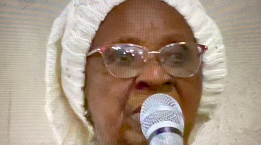 Celebração Eucarística de Nossa Senhora da Visitação: Padre Luiz Carlos Vitório. Diácono Márcio Rosa dos Santos. Igreja Nossa Senhora da Visitação, Bairro Tigüéra, Juiz de Fora, Minas Gerais/MG, Brasil. Registro de Capoeira Mestre Polêmico - Professor Doutor João Couto Teixeira. IMG_9774. 7,87 GB. 19h30. Sexta-feira, 31 de Maio de 2024. HD 1080p. MOV. Universidade Livre de Estudos Culturais da Capoeira - Universidade da Capoeira - UNICAPOEIRA, Instituto de Educação Socioambiental - IESAMBI, Associação de Capoeira - ASCA e Grupo de Capoeira MEIA LUA - Fundado Terça-feira, 29 de Maio de 1962. Seja membro deste canal e ganhe benefícios: https://www.youtube.com/channel/UCE6HrA5Y_VZ4-hgw8FG13aw/join PIX - polemico72@hotmail.com