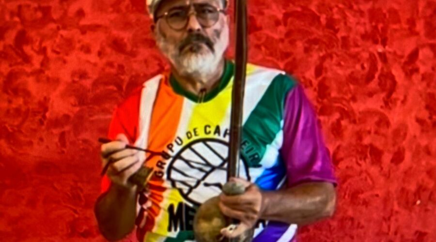 UNICAPOEIRA: MEIA LUA 62 Anos. Berimbau Solo - Repassando os Toques. Mestre Polêmico. Sede do Condomínio Residencial Tigüéra, Juiz de Fora, Minas Gerais/MG, Brasil. Registro de Capoeira Mestre Polêmico - Professor Doutor João Couto Teixeira. IMG_9841. 1,54 GB. 16h00. Sábado, 15 de Junho de 2024. HD 1080p. MOV. Universidade Livre de Estudos Culturais da Capoeira - Universidade da Capoeira - UNICAPOEIRA, Instituto de Educação Socioambiental - IESAMBI, Associação de Capoeira - ASCA e Grupo de Capoeira MEIA LUA - Fundado Terça-feira, 29 de Maio de 1962. Orquestra Harmônica de Berimbaus. Seja membro deste canal e ganhe benefícios: https://www.youtube.com/channel/UCE6HrA5Y_VZ4-hgw8FG13aw/join PIX - polemico72@hotmail.com