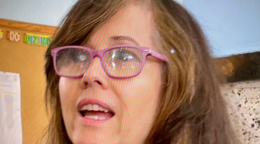 Celebração Eucarística: Padre Luiz Carlos Vitório. Diácono Márcio Rosa dos Santos. Ministr@s Extraordinári@s da Sagrada Comunhão Ana Maria e Antônio Reis. Acolhida Ministro Extraordinário da Sagrada Comunhão Eduardo Bôscaro. Primeira Leitura Sebastião Rosa Leite Filho. Salmo 91 - Como é Bom Agradecermos ao Senhor - Mestre Polêmico. Segunda Leitura Coordenador Cláudio. Preces da Comunidade Ministro Extraordinário da Sagrada Comunhão Amaro Azevedo. Igreja Nossa Senhora Mãe de Deus, Bairro Nossa Senhora de Lourdes, Juiz de Fora, Minas Gerais/MG, Brasil. Registro de Capoeira Mestre Polêmico - Professor Doutor João Couto Teixeira. IMG_9842. 8,71 GB. 08h00. Domingo, 16 de Junho de 2024. HD 1080p. MOV. Universidade Livre de Estudos Culturais da Capoeira - Universidade da Capoeira - UNICAPOEIRA, Instituto de Educação Socioambiental - IESAMBI, Associação de Capoeira - ASCA e Grupo de Capoeira MEIA LUA - Fundado Terça-feira, 29 de Maio de 1962. Seja membro deste canal e ganhe benefícios: https://www.youtube.com/channel/UCE6HrA5Y_VZ4-hgw8FG13aw/join PIX - polemico72@hotmail.com