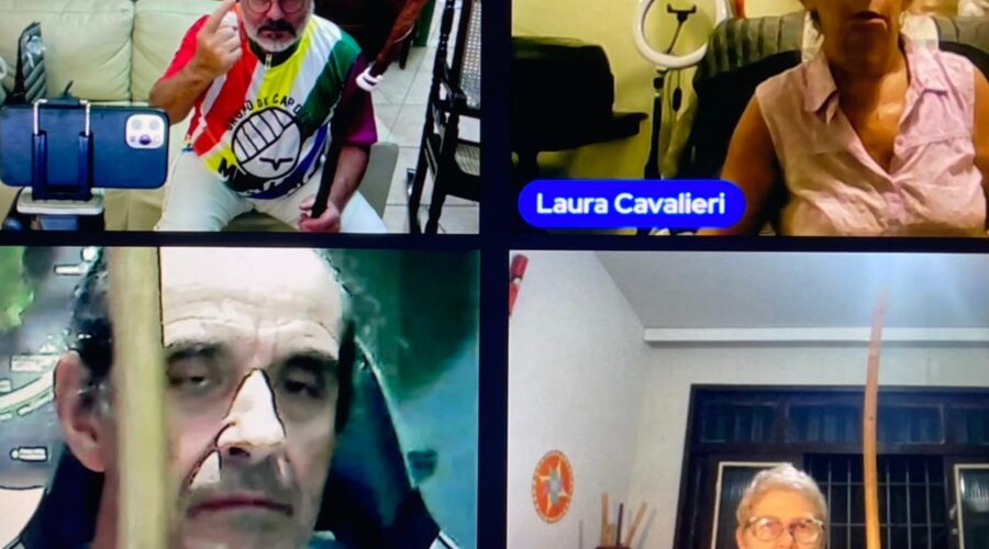 Berimbaus: Toques e Cantoria. Mestr@s Polêmico, Laura Cavalieri Bisio, Lua - Maria Izabel Melotti Xible, Neném - Ana Maria Couto Teixeira e Mandingueiro - Peter Faluhelyi. Sala de Entrar, Tigüéra 360, Juiz de Fora, Minas Gerais/MG, Brasil. Registro de Capoeira Mestre Polêmico - Professor Doutor João Couto Teixeira. IMG_9850. 10,59 GB. 19h28. Quinta-feira, 20 de Junho de 2024. HD 1080p. MOV. Universidade Livre de Estudos Culturais da Capoeira - Universidade da Capoeira - UNICAPOEIRA, Instituto de Educação Socioambiental - IESAMBI, Associação de Capoeira - ASCA e Grupo de Capoeira MEIA LUA - Fundado Terça-feira, 29 de Maio de 1962. Orquestra Harmônica de Berimbaus. Seja membro deste canal e ganhe benefícios: https://www.youtube.com/channel/UCE6HrA5Y_VZ4-hgw8FG13aw/join PIX - polemico72@hotmail.com