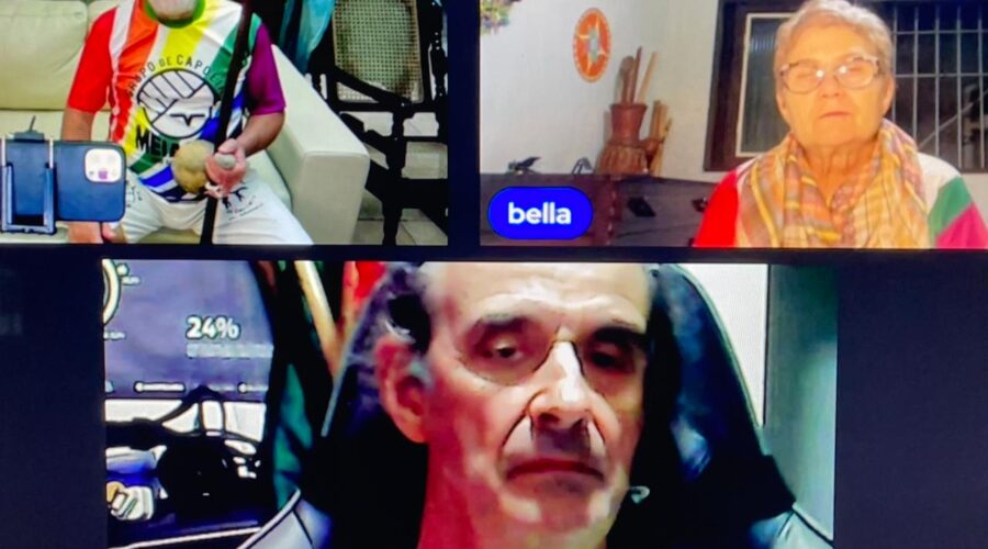 Berimbaus: Cantos Escaneados. Mestr@s Polêmico, Lua - Maria Isabel Melotti Xible, Mandingueiro - Peter Faluhelyi e Ligia Maria de Oliveira Barros. Sala de Entrar, Tigüéra 360, Juiz de Fora, Minas Gerais/MG, Brasil. Registro de Capoeira Mestre Polêmico - Professor Doutor João Couto Teixeira. IMG_9845. 4,36 GB. 19h30. Segunda-feira, 17 de Junho de 2024. HD 1080p. MOV. Universidade Livre de Estudos Culturais da Capoeira - Universidade da Capoeira - UNICAPOEIRA, Instituto de Educação Socioambiental - IESAMBI, Associação de Capoeira - ASCA e Grupo de Capoeira MEIA LUA - Fundado Terça-feira, 29 de Maio de 1962. Orquestra Harmônica de Berimbaus. Seja membro deste canal e ganhe benefícios: https://www.youtube.com/channel/UCE6HrA5Y_VZ4-hgw8FG13aw/join PIX - polemico72@hotmail.com