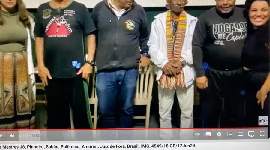 Capoeira Mestres Jô - João Mendes Batista Barbosa Filho, José Antônio da Silva Pinheiro, Sabão - João Batista Lage Barbosa, Polêmico - João Couto Teixeira, Alexandre José Ribeiro de Amorim. Reunião do Instituto do Patrimônio Histórico e Artístico Nacional - IPHAN. Mapeamento da Capoeira pela Fundação Cultural Alfredo Ferreira Lage - FUNALFA. Avenida Barão do Rio Branco, Número 2234, Bairro Centro, Juiz de Fora, Minas Gerais/MG, Brasil. Registro de Capoeira Mestre Polêmico - Professor Doutor João Couto Teixeira. IMG_4549. 18,13 GB. 19h08. Quarta-feira, 12 de Junho de 2024. HD 1080p. MOV. Universidade Livre de Estudos Culturais da Capoeira - Universidade da Capoeira - UNICAPOEIRA, Instituto de Educação Socioambiental - IESAMBI, Associação de Capoeira - ASCA e Grupo de Capoeira MEIA LUA - Fundado Terça-feira, 29 de Maio de 1962. Orquestra Harmônica de Berimbaus. Seja membro deste canal e ganhe benefícios: https://www.youtube.com/channel/UCE6HrA5Y_VZ4-hgw8FG13aw/join PIX - polemico72@hotmail.com