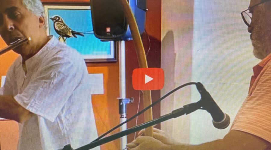 Jardim Botânico - Flauta e Berimbau: Estêvão e Mestre Polêmico. Juiz de Fora, Minas Gerais/MG, Brasil. Registro de Capoeira Estrela Dalva - Artista Plástica e Cineasta Salete Libardoni. IMG_5161. 8,48 GB. 08h24. Sexta-feira, 12 de Julho de 2024. HD 1080p. MOV. Universidade Livre de Estudos Culturais da Capoeira - Universidade da Capoeira - UNICAPOEIRA, Instituto de Educação Socioambiental - IESAMBI, Associação de Capoeira - ASCA e Grupo de Capoeira MEIA LUA - Fundado Terça-feira, 29 de Maio de 1962. Orquestra Harmônica de Berimbaus. Seja membro deste canal e ganhe benefícios: https://www.youtube.com/channel/UCE6HrA5Y_VZ4-hgw8FG13aw/join PIX - polemico72@hotmail.com