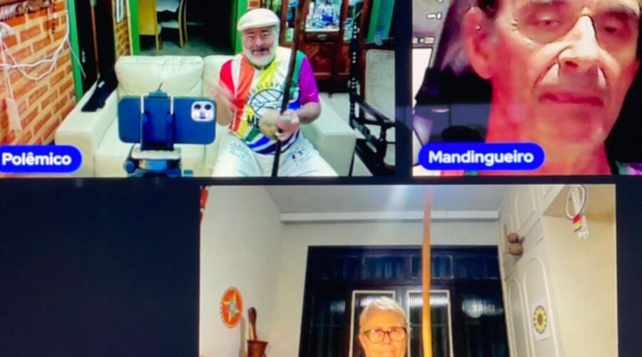 Berimbaus: Cantando Santa Maria e Sabiá. Mestr@s Polêmico, Mandingueiro - Peter Faluhelyi e Lua - Maria Izabel Melotti Xible. Sala de Entrar, Tigüéra 360, Juiz de Fora, Minas Gerais/MG, Brasil. Registro de Capoeira Mestre Polêmico - Professor Doutor João Couto Teixeira. IMG_9918. 5,04 GB. 20h30. Segunda-feira, 29 de Julho de 2024. HD 1080p. MOV. Universidade Livre de Estudos Culturais da Capoeira - Universidade da Capoeira - UNICAPOEIRA, Instituto de Educação Socioambiental - IESAMBI, Associação de Capoeira - ASCA e Grupo de Capoeira MEIA LUA - Fundado Terça-feira, 29 de Maio de 1962. Orquestra Harmônica de Berimbaus. Seja membro deste canal e ganhe benefícios: https://www.youtube.com/channel/UCE6HrA5Y_VZ4-hgw8FG13aw/join PIX - polemico72@hotmail.com