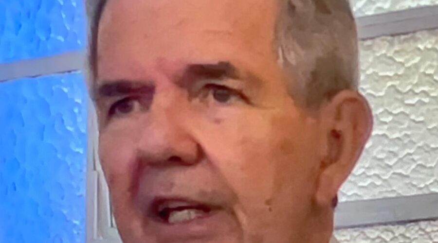 Celebração da Palavra: Ministro Extraordinário da Sagrada Comunhão Paulo Roberto Pires. Leitura Ministra Extraordinária da Sagrada Comunhão Maria Inês. Salmo - O Senhor vai dar-lhe o Trono de seu Pai, o Rei Davi - Mestre Polêmico. Preces da Comunidade Valéria. Igreja Nossa Senhora Mãe de Deus, Bairro Nossa Senhora de Lourdes, Juiz de Fora, Minas Gerais/MG, Brasil. Registro de Capoeira Mestre Polêmico - Professor Doutor João Couto Teixeira. IMG_9915. 4,65 GB. 07h00. Sexta-feira, 26 de Julho de 2024. HD 1080p. MOV. Universidade Livre de Estudos Culturais da Capoeira - Universidade da Capoeira - UNICAPOEIRA, Instituto de Educação Socioambiental - IESAMBI, Associação de Capoeira - ASCA e Grupo de Capoeira MEIA LUA - Fundado Terça-feira, 29 de Maio de 1962. Seja membro deste canal e ganhe benefícios: https://www.youtube.com/channel/UCE6HrA5Y_VZ4-hgw8FG13aw/join PIX - polemico72@hotmail.com