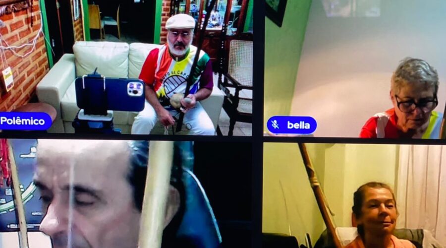 Toques: Angola - Marcada no Metrônomo, Amazonas e Idalina. Mestr@s Polêmico, Lua - Maria Isabel Melotti Xible, Laura Cavalieri Bisio e Mandingueiro - Peter Faluhelyi. Sala de Entrar, Tigüéra 360, Juiz de Fora, Minas Gerais/MG, Brasil. Registro de Capoeira Mestre Polêmico - Professor Doutor João Couto Teixeira. IMG_0005. 4,27 GB. 19h38. Quinta-feira, 22 de Agosto de 2024. HD 1080p. MOV. Universidade Livre de Estudos Culturais da Capoeira - Universidade da Capoeira - UNICAPOEIRA, Instituto de Educação Socioambiental - IESAMBI, Associação de Capoeira - ASCA e Grupo de Capoeira MEIA LUA - Fundado Terça-feira, 29 de Maio de 1962. Orquestra Harmônica de Berimbaus. Seja membro deste canal e ganhe benefícios: https://www.youtube.com/channel/UCE6HrA5Y_VZ4-hgw8FG13aw/join PIX - polemico72@hotmail.com