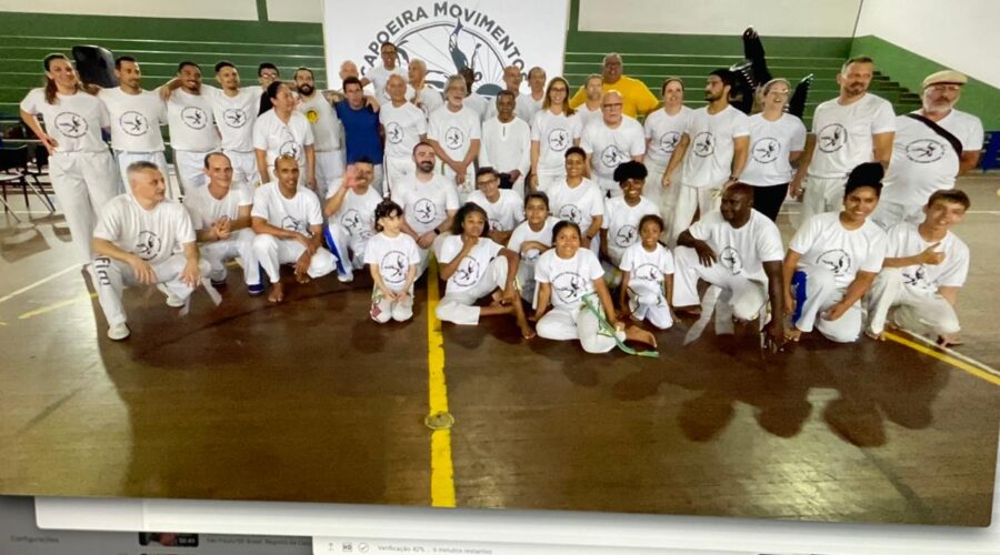 Mestre Fábio Parada: Associação de Capoeira Movimentos - 42 Anos. Séries, Palestra Final e Foto de Participantes. Santos, São Paulo/SP, Brasil. Registro de Capoeira Mestre Polêmico - Professor Doutor João Couto Teixeira. IMG_0090/1. 2,41 GB. 17h37/55. Sábado, 12 de Outubro de 2024. HD 1080. #capoeiramestresombrarobertotelesdeoliveira #capoeiramestrefabioparada #capoeiramestresombrinhaalbertoJosedefreitas #capoeiramestreback #capoeiramestrezanetti #capoeiramestreneguinhojoãobarbosa #capoeiramestreniltonribasmartinsjunior #capoeiramestremarcelocunha #capoeiramestremarciosantos #capoeiramestregogodeourorogeriofonseca #capoeiramestrakatia #capoeiramestrecartaonesonjunior #capoeiramestrewagner #capoeiracontramestrejeffersongomesnogueira #capoeiracontramestreflexarenatopereiragonçalves Universidade Livre de Estudos Culturais da Capoeira - Universidade da Capoeira - UNICAPOEIRA, Instituto de Educação Socioambiental - IESAMBI, Associação de Capoeira - ASCA e Grupo de Capoeira MEIA LUA - Fundado Terça-feira, 29 de Maio de 1962. Seja membro deste canal e ganhe benefícios: https://www.youtube.com/channel/UCE6HrA5Y_VZ4-hgw8FG13aw/join PIX - polemico72@hotmail.com