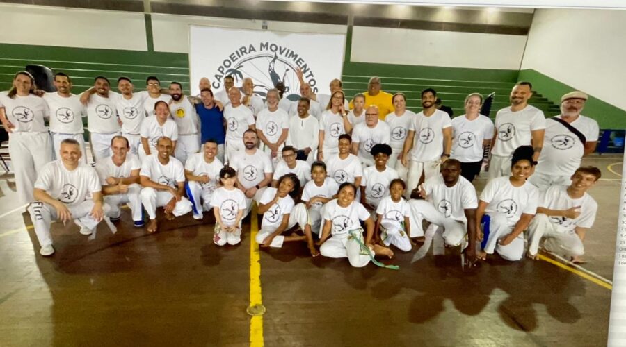 Mestre Fábio Parada. Associação de Capoeira Movimentos - 42 Anos. Santos, São Paulo/SP, Brasil. Registro de Capoeira Mestre Polêmico - Professor Doutor João Couto Teixeira. IMG_0087/91/6973/88. 45,28 GB. 09h52/18h21. Sábado, 12 de Outubro de 2024. HD 1080. #capoeiramestresombrarobertotelesdeoliveira #capoeiramestrefabioparada #capoeiramestresombrinhaalbertoJosedefreitas #capoeiramestreback #capoeiramestrezanetti #capoeiramestreneguinhojoãobarbosa #capoeiramestreniltonribasmartinsjunior #capoeiramestremarcelocunha #capoeiramestremarciosantos #capoeiramestregogodeourorogeriofonseca #capoeiramestrakatia #capoeiramestrecartaonesonjunior #capoeiramestrewagner #capoeiracontramestrejeffersongomesnogueira #capoeiracontramestreflexarenatopereiragonçalves Universidade Livre de Estudos Culturais da Capoeira - Universidade da Capoeira - UNICAPOEIRA, Instituto de Educação Socioambiental - IESAMBI, Associação de Capoeira - ASCA e Grupo de Capoeira MEIA LUA - Fundado Terça-feira, 29 de Maio de 1962. Seja membro deste canal e ganhe benefícios: https://www.youtube.com/channel/UCE6HrA5Y_VZ4-hgw8FG13aw/join PIX - polemico72@hotmail.com