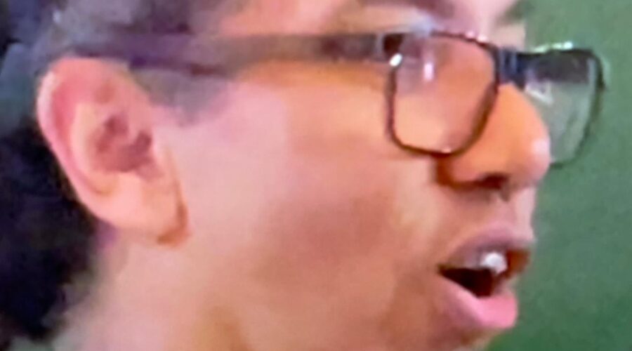 Mestres Fábio Parada e Bolha - Marcelo Almeida Parada: Associação de Capoeira Movimentos - 42 Anos. Santos, São Paulo/SP, Brasil. Registro de Capoeira Mestre Polêmico - Professor Doutor João Couto Teixeira. IMG_0089. 5,21 GB. 11h44. Sábado, 12 de Outubro de 2024. HD 1080. #capoeiramestresombrarobertotelesdeoliveira #capoeiramestrefabioparada #capoeiramestresombrinhaalbertoJosedefreitas #capoeiramestreback #capoeiramestrezanetti #capoeiramestreneguinhojoãobarbosa #capoeiramestreniltonribasmartinsjunior #capoeiramestremarcelocunha #capoeiramestremarciosantos #capoeiramestregogodeourorogeriofonseca #capoeiramestrakatia #capoeiramestrecartaonesonjunior #capoeiramestrewagner #capoeiracontramestrejeffersongomesnogueira #capoeiracontramestreflexarenatopereiragonçalves Universidade Livre de Estudos Culturais da Capoeira - Universidade da Capoeira - UNICAPOEIRA, Instituto de Educação Socioambiental - IESAMBI, Associação de Capoeira - ASCA e Grupo de Capoeira MEIA LUA - Fundado Terça-feira, 29 de Maio de 1962. Seja membro deste canal e ganhe benefícios: https://www.youtube.com/channel/UCE6HrA5Y_VZ4-hgw8FG13aw/join PIX - polemico72@hotmail.com