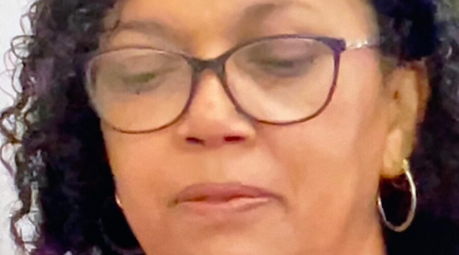 Celebração Eucarística: Padre Luiz Carlos Vitório. Ministro Extraordinário da Sagrada Comunhão Alexander Azalim. Acolhida Ministra Extraordinária da Sagrada Comunhão Ana Venâncio. Primeira Leitura Wanderley Tagliatte. Salmo 32 - Sobre Nós Venha, Senhor, a Vossa Graça, Pois, em Vós, Nós Esperamos! - Mestre Polêmico. Segunda Leitura Sebastião Rosa Leite Filho. Preces da Comunidade Amaro Azevedo. Pastoral da Música Luiz Gajardo. Igreja Nossa Senhora Mãe de Deus, Bairro Nossa Senhora de Lourdes, Juiz de Fora, Minas Gerais/MG, Brasil. Registro de Capoeira Mestre Polêmico - Professor Doutor João Couto Teixeira. IMG_0108. 7,2 GB. 08h00. Domingo, 20 de Outubro de 2024. HD 1080p. MOV. Universidade Livre de Estudos Culturais da Capoeira - Universidade da Capoeira - UNICAPOEIRA, Instituto de Educação Socioambiental - IESAMBI, Associação de Capoeira - ASCA e Grupo de Capoeira MEIA LUA - Fundado Terça-feira, 29 de Maio de 1962. Seja membro deste canal e ganhe benefícios: https://www.youtube.com/channel/UCE6HrA5Y_VZ4-hgw8FG13aw/join PIX - polemico72@hotmail.com