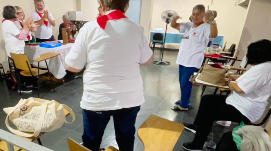 Reunião: Apóstol@s da Oração ao Sagrado Coração de Jesus. Salão Paroquial, Igreja Nossa Senhora Mãe de Deus, Bairro Nossa Senhora de Lourdes, Juiz de Fora, Minas Gerais/MG, Brasil. Registro de Capoeira Mestre Polêmico - Professor Doutor João Couto Teixeira. IMG_0077. 7,06 GB. 16h00. Sexta-feira, 04 de Outubro de 2024. HD 1080p. MOV. Universidade Livre de Estudos Culturais da Capoeira - Universidade da Capoeira - UNICAPOEIRA, Instituto de Educação Socioambiental - IESAMBI, Associação de Capoeira - ASCA e Grupo de Capoeira MEIA LUA - Fundado Terça-feira, 29 de Maio de 1962. Seja membro deste canal e ganhe benefícios: https://www.youtube.com/channel/UCE6HrA5Y_VZ4-hgw8FG13aw/join PIX - polemico72@hotmail.com