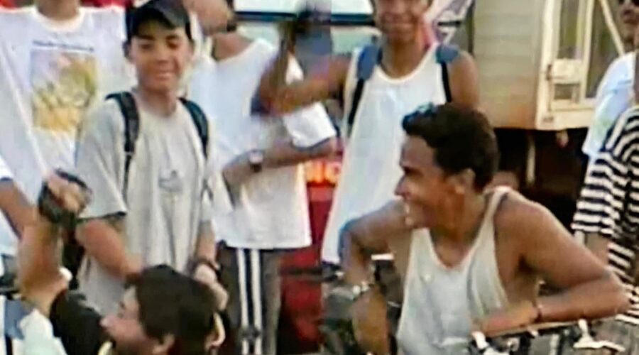 Cicloato: Cachoeira do Colorado - Quebrada dos Deuses. Projeto Margem, Centro de Ensino Médio Setor Leste - CEMSL, Brasília, Distrito Federal/DF, Brasil. Registro de Capoeira Mestre Polêmico - Professor Doutor João Couto Teixeira. 4,96 GB. Sábado, 17 de Abril de 1999. HD 1080p. MOV. Universidade Livre de Estudos Culturais da Capoeira - Universidade da Capoeira - UNICAPOEIRA, Instituto de Educação Socioambiental - IESAMBI, Associação de Capoeira - ASCA e Grupo de Capoeira MEIA LUA - Fundado Terça-feira, 29 de Maio de 1962. Seja membro deste canal e ganhe benefícios: https://www.youtube.com/channel/UCE6HrA5Y_VZ4-hgw8FG13aw/join PIX - polemico72@hotmail.com