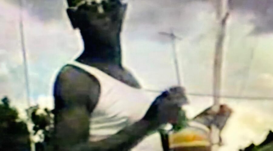 Mestre Gato Preto Doirado de Santo Amaro da Purificação - José Luiz Gabriel Góes, Esposa e Filhos: Jogos e Toques de Berimbaus. Brazlândia/DF. Segunda-feira, 19 de Novembro de 1990. Fotos e Reportagens de Jornais nos Estados Unidos da América do Norte. Quinta-feira, 09 de Maio de 1991, sobre Terça-feira, 13 de Outubro de 1970. Mestre Dom Ivan Zacarias Guimarães Gobbo, Esposa e Filha. Domingo, 02 de Junho de 1996. Departamento de Educação Física e Recreação - DEFER. Roda. Mestre Zeca Góes. Brasília, Distrito Federal/DF, Brasil. Registro de Capoeira Mestre Polêmico - Professor Doutor João Couto Teixeira. 8,46 GB. Domingo, 29 de Setembro de 1996. HD 1080p. MOV. Universidade Livre de Estudos Culturais da Capoeira - Universidade da Capoeira - UNICAPOEIRA, Instituto de Educação Socioambiental - IESAMBI, Associação de Capoeira - ASCA e Grupo de Capoeira MEIA LUA - Fundado Terça-feira, 29 de Maio de 1962. Seja membro deste canal e ganhe benefícios: https://www.youtube.com/channel/UCE6HrA5Y_VZ4-hgw8FG13aw/join PIX - polemico72@hotmail.com