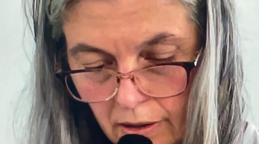 Celebração Eucarística: Apóstol@s da Oração ao Sagrado Coração de Jesus. Padre Luiz Carlos Vitório. Ministra Extraordinária da Sagrada Comunhão Maria Angélica A. de Moraes Tavares. Acolhida e Preces da Comunidade Ministra Extraordinária da Sagrada Comunhão Rosenei Freitas Ferreira Fonseca. Leitura Maria Helena F. Costa. Salmo 26 - O Senhor é Minha Luz e Salvação - Mestre Polêmico. Igreja Nossa Senhora Mãe de Deus, Bairro Nossa Senhora de Lourdes, Juiz de Fora, Minas Gerais/MG, Brasil. Registro de Capoeira Mestre Polêmico - Professor Doutor João Couto Teixeira. IMG_0214. 5 GB. 15h00. Sexta-feira, 06 de Dezembro de 2024. HD 1080p. MOV. Universidade Livre de Estudos Culturais da Capoeira - Universidade da Capoeira - UNICAPOEIRA, Instituto de Educação Socioambiental - IESAMBI, Associação de Capoeira - ASCA e Grupo de Capoeira MEIA LUA - Fundado Terça-feira, 29 de Maio de 1962. Seja membro deste canal e ganhe benefícios: https://www.youtube.com/channel/UCE6HrA5Y_VZ4-hgw8FG13aw/join PIX - polemico72@hotmail.com