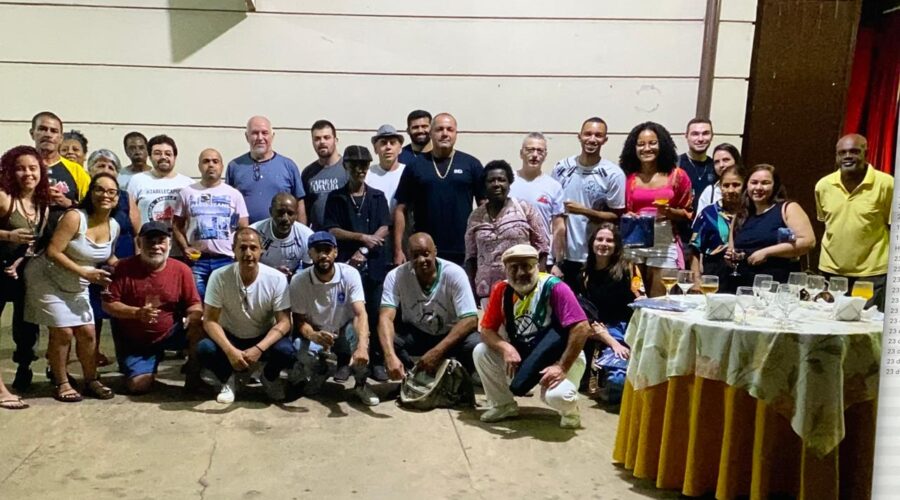 Seminário Municipal de Capoeira. Museu Ferroviário, Avenida Brasil, Número 2001, Bairro Centro, Juiz de Fora, Minas Gerais/MG, Brasil. Registro de Capoeira Mestre Polêmico - Professor Doutor João Couto Teixeira. IMG_7777/8/9/80/1/3/97. 12,47 GB. 18h36/49/56/57/19h09/13/21h04. Sexta-feira, 29 de Novembro de 2024. HD 1080p. MOV. Universidade Livre de Estudos Culturais da Capoeira - Universidade da Capoeira - UNICAPOEIRA, Instituto de Educação Socioambiental - IESAMBI, Associação de Capoeira - ASCA e Grupo de Capoeira MEIA LUA - Fundado Terça-feira, 29 de Maio de 1962. Orquestra Harmônica de Berimbaus. Seja membro deste canal e ganhe benefícios: https://www.youtube.com/channel/UCE6HrA5Y_VZ4-hgw8FG13aw/join PIX - polemico72@hotmail.com