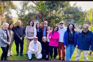 Capoeira Mestre Asè Dudu - Faustino Luiz Couto Teixeira: João Guimarães Rosa - Grande Sertão - Veredas. Riobaldo Tatarana... Urutu Branco. Faixa de Gaia, Condomínio Rural Vale da Serra, Bairro Salvaterra, Juiz de Fora, Minas Gerais/MG, Brasil. Registro de Capoeira Mestre Polêmico - Professor Doutor João Couto Teixeira. IMG_4648. 44,78 GB. 08h09. Sábado, 26 de Julho de 2025. HD 1080p. MOV. Universidade Livre de Estudos Culturais da Capoeira - Universidade da Capoeira - UNICAPOEIRA, Instituto de Educação Socioambiental - IESAMBI, Associação de Capoeira - ASCA e Grupo de Capoeira MEIA LUA - Fundado Terça-feira, 29 de Maio de 1962. http://universidadedacapoeira.com/ Seja membro deste canal e ganhe benefícios: https://www.youtube.com/channel/UCE6HrA5Y_VZ4-hgw8FG13aw/join PIX - polemico72@hotmail.com