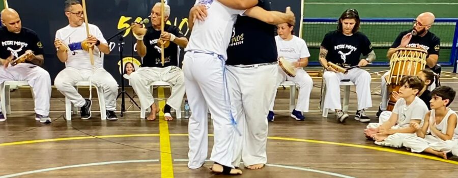 Mestre Fábio Parada: Roda Graduad@s. Associação de Capoeira Movimentos - 43 Anos, Santos. SP. Brasil, Registro de Capoeira Mestre Polêmico - Professor Doutor João Couto Teixeira, IMG_6138/90. 5.01 GB. 04h47/21h00. Domingo - 05 de Outubro de 2025, #capoeiramestresombrarobertotelesdeoliveira, #capoeiramestrefabioparada, #capoeiramestreeduardosorti, #capoeiramestrejoserobertozanetti, #capoeiramestreniltonribasmartinsjunior, #capoeiramestremarcelocunha, #capoeiramestremarciosantos, #capoeiramestregogodeourorogeriofonseca, #capoeiramestrakatia, #capoeiramestrecartaonesonjunior, #capoeiramestrewagner, #capoeiramestrejeffersongomesnogueira, #capoeiramestreflexarenatopereiragonçalves, #capoeiramestremontanhamarshallcarder, #capoeiramestresorrisoandre, #capoeiramestraannaoya, Universidade Livre de Estudos Culturais da Capoeira - Universidade da Capoeira - UNICAPOEIRA, Instituto de Educação Socioambiental - IESAMBI, Associação de Capoeira - ASCA, Grupo de Capoeira MEIA LUA - Fundado Terça-feira - 29 de Maio de 1962, http://universidadedacapoeira.com/, Seja membro deste canal e ganhe benefícios: https://www.youtube.com/channel/UCE6HrA5Y_VZ4-hgw8FG13aw/join, PIX - polemico72@hotmail.com,