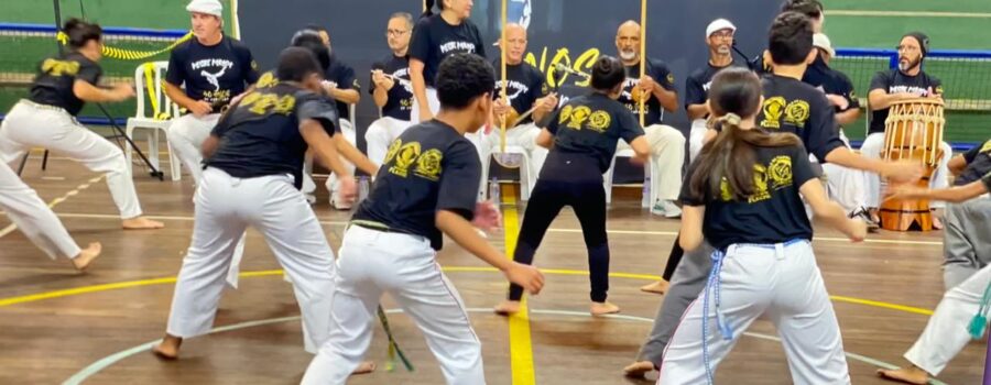 Mestr@s Fábio Parada e Anna Oya: Associação de Capoeira Movimentos - 43 Anos. Santos, São Paulo/SP, Brasil. Registro de Capoeira Mestre Polêmico - Professor Doutor João Couto Teixeira. IMG_6138/90. 1,46 GB. 04h47/21h00. Domingo, 05 de Outubro de 2025. HD 1080. #capoeiramestresombrarobertotelesdeoliveira #capoeiramestrefabioparada #capoeiramestreeduardosorti #capoeiramestrejoserobertozanetti #capoeiramestreniltonribasmartinsjunior #capoeiramestremarcelocunha #capoeiramestremarciosantos #capoeiramestregogodeourorogeriofonseca #capoeiramestrakatia #capoeiramestrecartaonesonjunior #capoeiramestrewagner #capoeiramestrejeffersongomesnogueira #capoeiramestreflexarenatopereiragonçalves #capoeiramestremontanhamarshallcarder #capoeiramestresorrisoandre #capoeiramestraannaoya Universidade Livre de Estudos Culturais da Capoeira - Universidade da Capoeira - UNICAPOEIRA, Instituto de Educação Socioambiental - IESAMBI, Associação de Capoeira - ASCA e Grupo de Capoeira MEIA LUA - Fundado Terça-feira, 29 de Maio de 1962. http://universidadedacapoeira.com/ Seja membro deste canal e ganhe benefícios: https://www.youtube.com/channel/UCE6HrA5Y_VZ4-hgw8FG13aw/join PIX - polemico72@hotmail.com