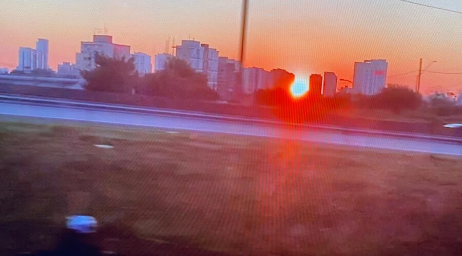 Mestre Fábio Parada: Associação de Capoeira Movimentos - 43 Anos. Chegada e Partida. Santos, São Paulo/SP, Brasil. Registro de Capoeira Mestre Polêmico - Professor Doutor João Couto Teixeira. IMG_6138/90. 2,31 GB. 04h47/21h00. Domingo, 05 de Outubro de 2025. HD 1080. #capoeiramestresombrarobertotelesdeoliveira #capoeiramestrefabioparada #capoeiramestreeduardosorti #capoeiramestrejoserobertozanetti #capoeiramestreniltonribasmartinsjunior #capoeiramestremarcelocunha #capoeiramestremarciosantos #capoeiramestregogodeourorogeriofonseca #capoeiramestrakatia #capoeiramestrecartaonesonjunior #capoeiramestrewagner #capoeiramestrejeffersongomesnogueira #capoeiramestreflexarenatopereiragonçalves #capoeiramestremontanhamarshallcarder #capoeiramestresorrisoandre #capoeiramestraannaoya Universidade Livre de Estudos Culturais da Capoeira - Universidade da Capoeira - UNICAPOEIRA, Instituto de Educação Socioambiental - IESAMBI, Associação de Capoeira - ASCA e Grupo de Capoeira MEIA LUA - Fundado Terça-feira, 29 de Maio de 1962. http://universidadedacapoeira.com/ Seja membro deste canal e ganhe benefícios: https://www.youtube.com/channel/UCE6HrA5Y_VZ4-hgw8FG13aw/join PIX - polemico72@hotmail.com