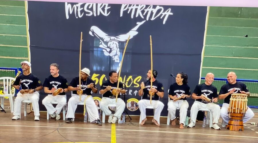 Mestre Fábio Parada: Associação de Capoeira Movimentos - 43 Anos. Orquestra. Santos, São Paulo/SP, Brasil. Registro de Capoeira Mestre Polêmico - Professor Doutor João Couto Teixeira. IMG_6138/90. 312,3 MB. 04h47/21h00. Domingo, 05 de Outubro de 2025. HD 1080. #capoeiramestresombrarobertotelesdeoliveira #capoeiramestrefabioparada #capoeiramestreeduardosorti #capoeiramestrejoserobertozanetti #capoeiramestreniltonribasmartinsjunior #capoeiramestremarcelocunha #capoeiramestremarciosantos #capoeiramestregogodeourorogeriofonseca #capoeiramestrakatia #capoeiramestrecartaonesonjunior #capoeiramestrewagner #capoeiramestrejeffersongomesnogueira #capoeiramestreflexarenatopereiragonçalves #capoeiramestremontanhamarshallcarder #capoeiramestresorrisoandre #capoeiramestraannaoya Universidade Livre de Estudos Culturais da Capoeira - Universidade da Capoeira - UNICAPOEIRA, Instituto de Educação Socioambiental - IESAMBI, Associação de Capoeira - ASCA e Grupo de Capoeira MEIA LUA - Fundado Terça-feira, 29 de Maio de 1962. http://universidadedacapoeira.com/ Seja membro deste canal e ganhe benefícios: https://www.youtube.com/channel/UCE6HrA5Y_VZ4-hgw8FG13aw/join PIX - polemico72@hotmail.com