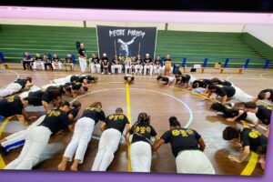 Mestre Fábio Parada: Pagando 10. Associação de Capoeira Movimentos - 43 Anos, Santos. SP. Brasil, Registro de Capoeira Mestre Polêmico - Professor Doutor João Couto Teixeira, IMG_6138/90. 5.01 GB. 04h47/21h00. Domingo - 05 de Outubro de 2025, #capoeiramestresombrarobertotelesdeoliveira, #capoeiramestrefabioparada, #capoeiramestreeduardosorti, #capoeiramestrejoserobertozanetti, #capoeiramestreniltonribasmartinsjunior, #capoeiramestremarcelocunha, #capoeiramestremarciosantos, #capoeiramestregogodeourorogeriofonseca, #capoeiramestrakatia, #capoeiramestrecartaonesonjunior, #capoeiramestrewagner, #capoeiramestrejeffersongomesnogueira, #capoeiramestreflexarenatopereiragonçalves, #capoeiramestremontanhamarshallcarder, #capoeiramestresorrisoandre, #capoeiramestraannaoya, Universidade Livre de Estudos Culturais da Capoeira - Universidade da Capoeira - UNICAPOEIRA, Instituto de Educação Socioambiental - IESAMBI, Associação de Capoeira - ASCA, Grupo de Capoeira MEIA LUA - Fundado Terça-feira - 29 de Maio de 1962, http://universidadedacapoeira.com/, Seja membro deste canal e ganhe benefícios: https://www.youtube.com/channel/UCE6HrA5Y_VZ4-hgw8FG13aw/join, PIX - polemico72@hotmail.com,