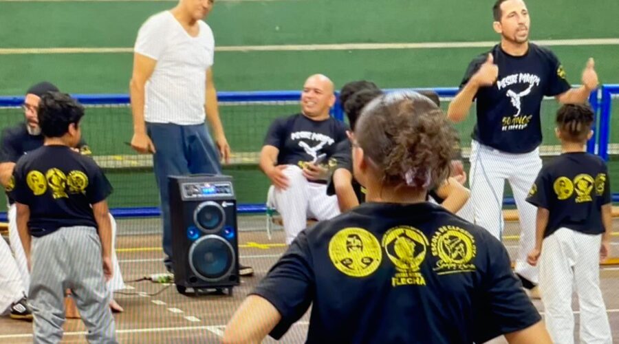 Mestre Flexa - Renato Pereira Gonçalves: Associação de Capoeira Movimentos - 43 Anos, Santos. São Paulo/SP. Brasil, Registro de Capoeira Mestre Polêmico - Professor Doutor João Couto Teixeira, IMG_6138/45/0651/4/7087/90. 37.94 GB. 04h47/07h59/10h13. Domingo - 05 de Outubro de 2025, #capoeiramestresombrarobertotelesdeoliveira, #capoeiramestrefabioparada, #capoeiramestreeduardosorti, #capoeiramestrejoserobertozanetti, #capoeiramestreniltonribasmartinsjunior, #capoeiramestremarcelocunha, #capoeiramestremarciosantos, #capoeiramestregogodeourorogeriofonseca, #capoeiramestrakatia, #capoeiramestrecartaonesonjunior, #capoeiramestrewagner, #capoeiramestrejeffersongomesnogueira, #capoeiramestreflexarenatopereiragonçalves, #capoeiramestremontanhamarshallcarder, #capoeiramestresorrisoandre, #capoeiramestraannaoya, Universidade Livre de Estudos Culturais da Capoeira - Universidade da Capoeira - UNICAPOEIRA, Instituto de Educação Socioambiental - IESAMBI, Associação de Capoeira - ASCA, Grupo de Capoeira MEIA LUA - Fundado Terça-feira - 29 de Maio de 1962, http://universidadedacapoeira.com/, Seja membro deste canal e ganhe benefícios: https://www.youtube.com/channel/UCE6HrA5Y_VZ4-hgw8FG13aw/join, PIX - polemico72@hotmail.com,