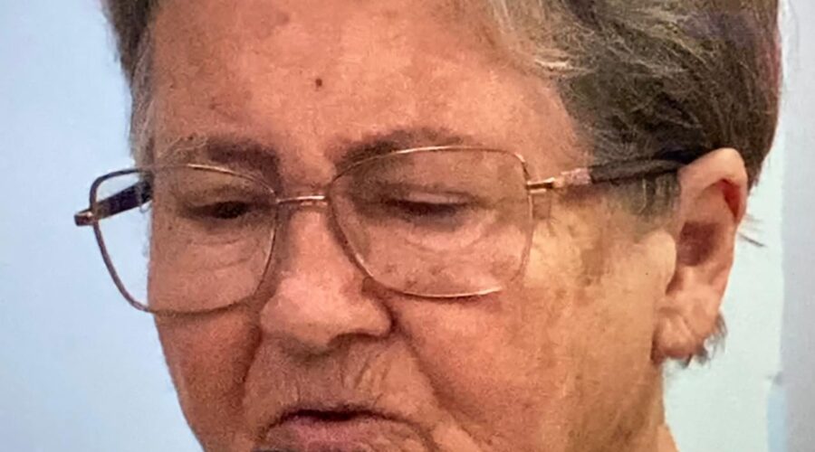 Celebração Eucarística: Padre Guanair da Silva Santos. Ministro Extraordinário da Sagrada Comunhão Paulo Roberto Pires. Acolhida e Preces da Comunidade José Mauro Bul-la. Leitura Maria Egídia da S. Souza. Salmo 125 - Os que Lançam as Sementes em Lágrimas, Ceifarão com Alegria - Mestre Polêmico. Igreja Nossa Senhora Mãe de Deus, Bairro Nossa Senhora de Lourdes, Juiz de Fora, Minas Gerais/MG, Brasil. Registro de Capoeira Mestre Polêmico - Professor Doutor João Couto Teixeira. IMG_4585. 6,89 GB. 08h01. Sexta-feira, 25 de Julho de 2025. HD 1080p. MOV. Universidade Livre de Estudos Culturais da Capoeira - Universidade da Capoeira - UNICAPOEIRA, Instituto de Educação Socioambiental - IESAMBI, Associação de Capoeira - ASCA e Grupo de Capoeira MEIA LUA - Fundado Terça-feira, 29 de Maio de 1962. http://universidadedacapoeira.com/ Seja membro deste canal e ganhe benefícios: https://www.youtube.com/channel/UCE6HrA5Y_VZ4-hgw8FG13aw/join PIX - polemico72@hotmail.com