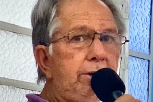 Celebração Eucarística: Padre Guanair da Silva Santos. Ministro Extraordinário da Sagrada Comunhão Paulo Roberto Pires. Acolhida José Mauro Bul-la. Leitura Maria Teresa Fonseca Aleixo. Salmo 117 - Dai Graças ao Senhor, porque Ele é Bom - Mestre Polêmico. Preces da Comunidade Natália Regina Silva de Assis. Igreja Nossa Senhora Mãe de Deus, Bairro Nossa Senhora de Lourdes, Juiz de Fora, Minas Gerais/MG, Brasil. Registro de Capoeira Estrela Dalva - Artista Plástica e Cineasta Salete Libardoni. IMG_3923. 5,53 GB. 08h00. Sexta-feira, 04 de Julho de 2025. HD 1080p. MOV. Universidade Livre de Estudos Culturais da Capoeira - Universidade da Capoeira - UNICAPOEIRA, Instituto de Educação Socioambiental - IESAMBI, Associação de Capoeira - ASCA e Grupo de Capoeira MEIA LUA - Fundado Terça-feira, 29 de Maio de 1962. http://universidadedacapoeira.com/ Seja membro deste canal e ganhe benefícios: https://www.youtube.com/channel/UCE6HrA5Y_VZ4-hgw8FG13aw/join PIX - polemico72@hotmail.com
