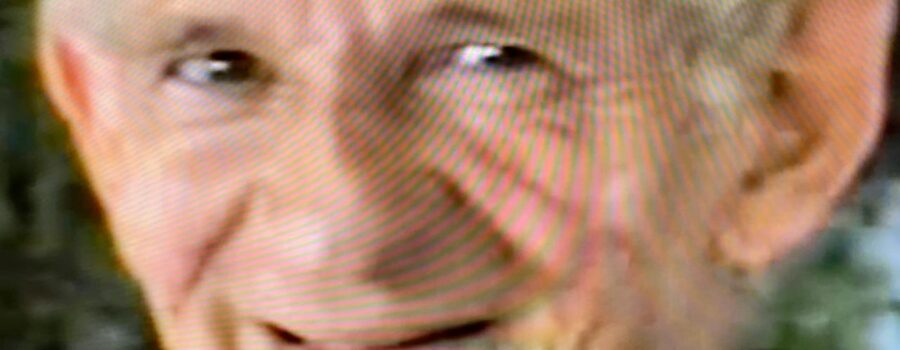 Mestres Kojak - José Augusto, Magaiver, Doutor Domingos, Zé Baiano, Dom Ivan Zacarias Guimarães Gobbo, Polêmico, Deputado Wasny Nakle de Roure. Brasília, Distrito Federal/DF, Brasil. Registro de Capoeira Mestre Polêmico - Professor Doutor João Couto Teixeira. 4,88 GB. Sábado, 05 de Junho de 2004. HD 1080p. MOV. Universidade Livre de Estudos Culturais da Capoeira - Universidade da Capoeira - UNICAPOEIRA, Instituto de Educação Socioambiental - IESAMBI, Associação de Capoeira - ASCA e Grupo de Capoeira MEIA LUA - Fundado Terça-feira, 29 de Maio de 1962. Orquestra Harmônica de Berimbaus. http://universidadedacapoeira.com/ Seja membro deste canal e ganhe benefícios: https://www.youtube.com/channel/UCE6HrA5Y_VZ4-hgw8FG13aw/join PIX - polemico72@hotmail.com